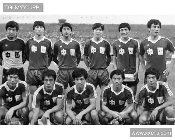 小国足球崛起之路:如何培养出世界级足球明星