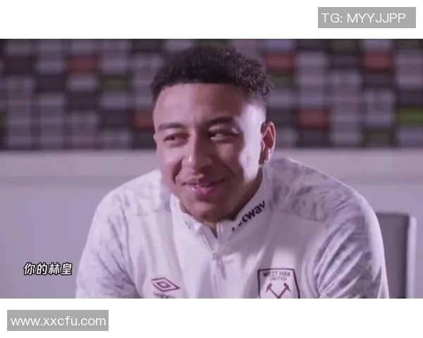 当足球明星们的技术变成笑话时谁才是真正的球场喜剧演员