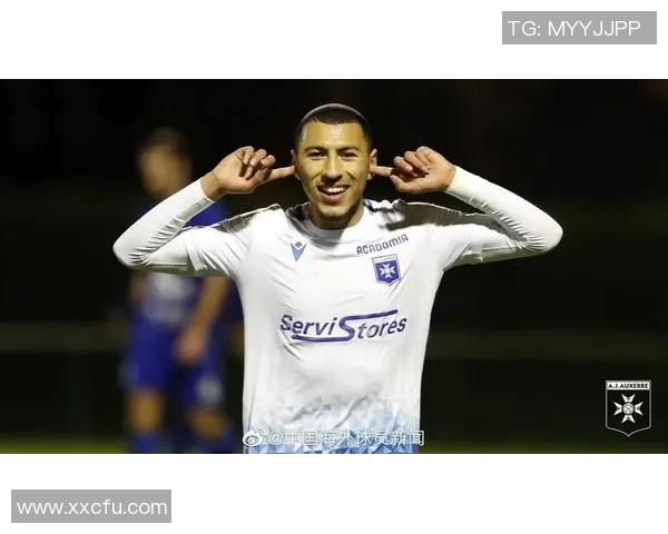 深圳足球队以94分稳居挑战赛积分榜首位，表现引人瞩目