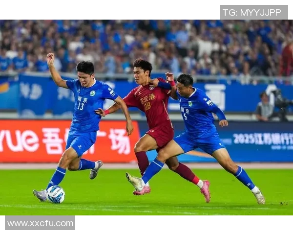 南京足球队在城市联赛中的节奏表现分析与点评